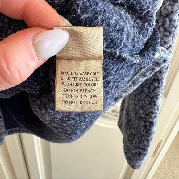 TRUE Grit The Original Frosty Tipped Pile 1/2 Zip Pullover in Blue - Picture 7 of 8